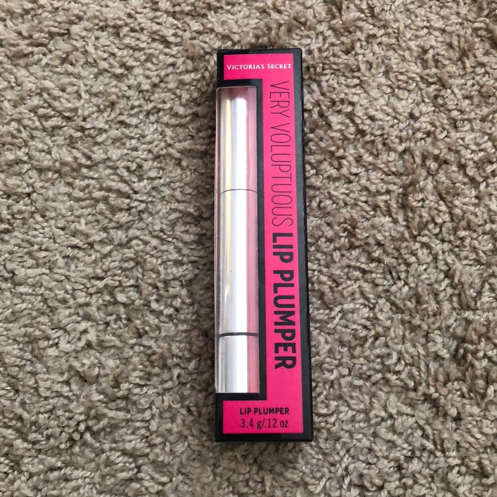 Very Voluptuous Lip Plumper 👄